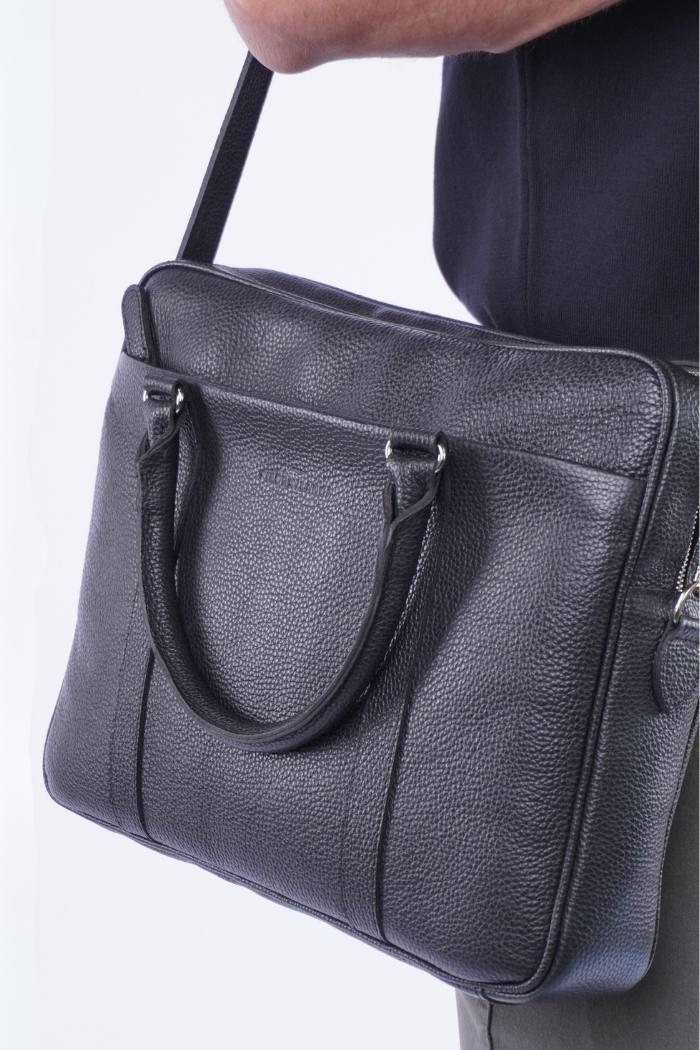 MALETIN CUERO STRATO